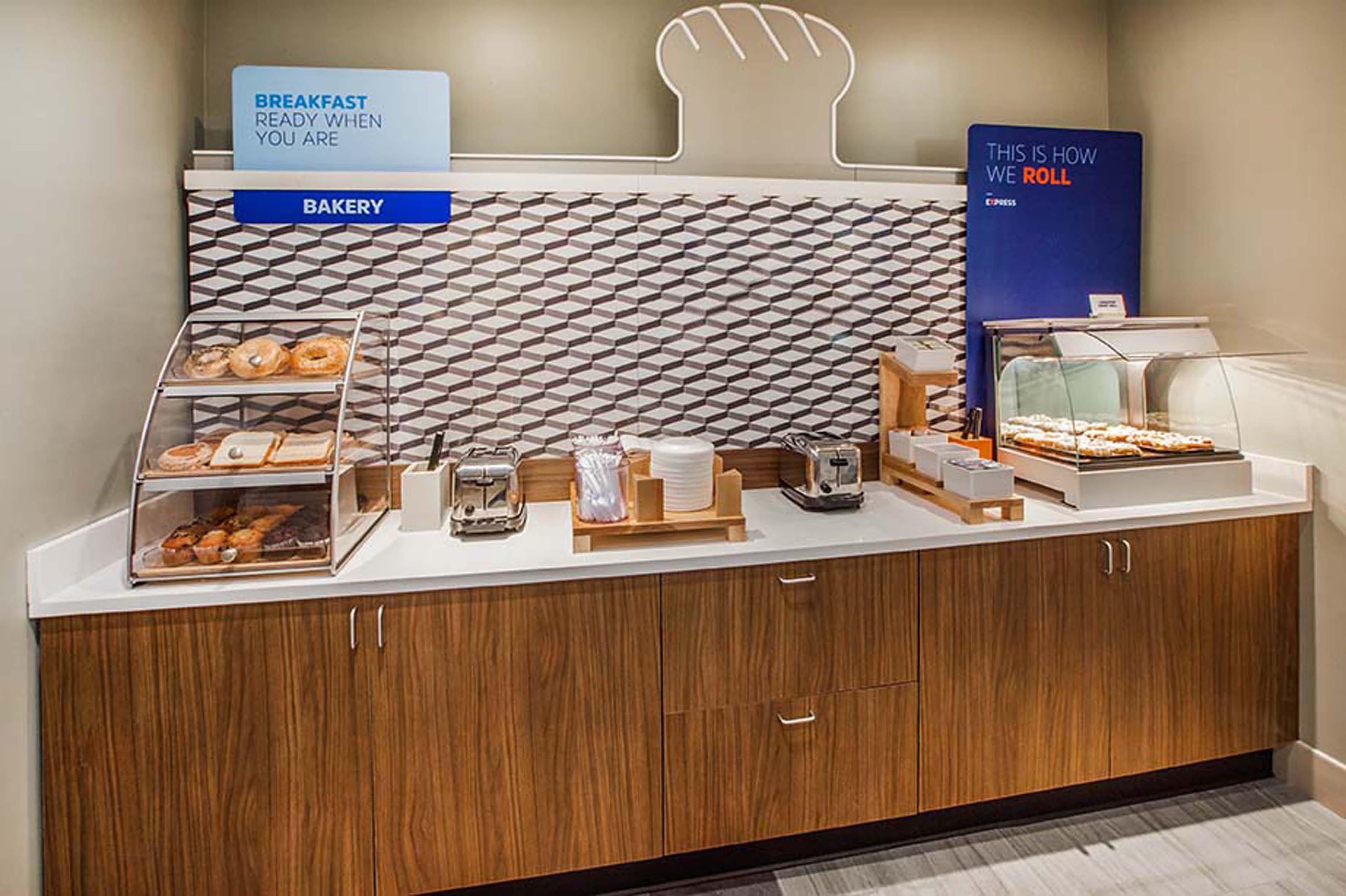Holiday Inn Express & Suites Russellville By Ihg Экстерьер фото